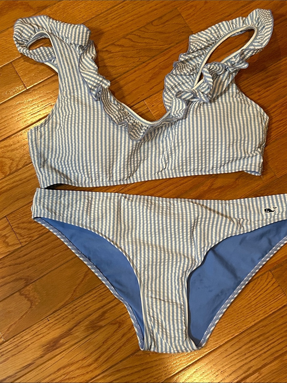 Vineyard Vines - Large - Striped Ruffle Bikini Set in Light Blue and White